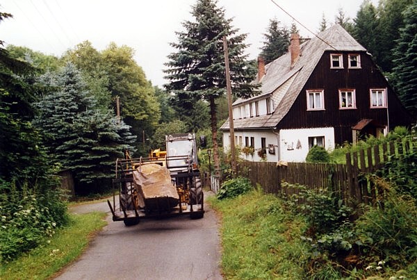 Der Transport in Höhe Forsthaus Fischzuchtgrund.